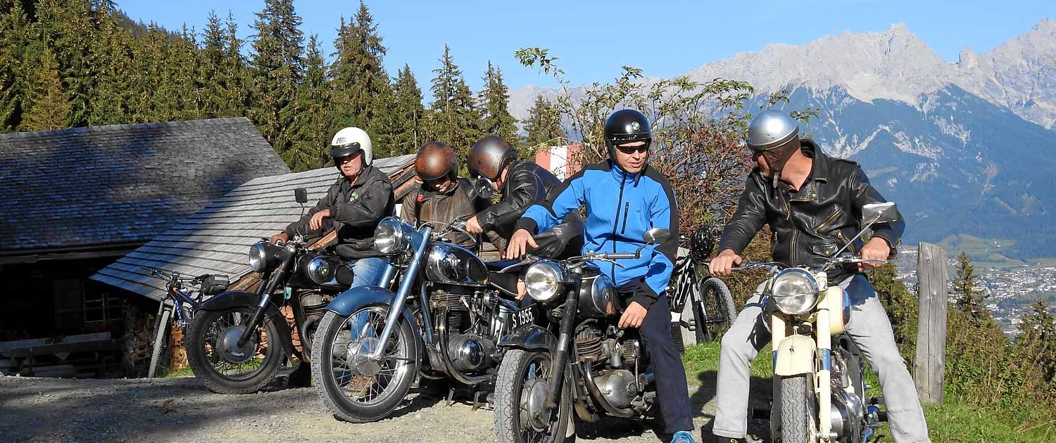 Motorrad Nostalgiker on tour